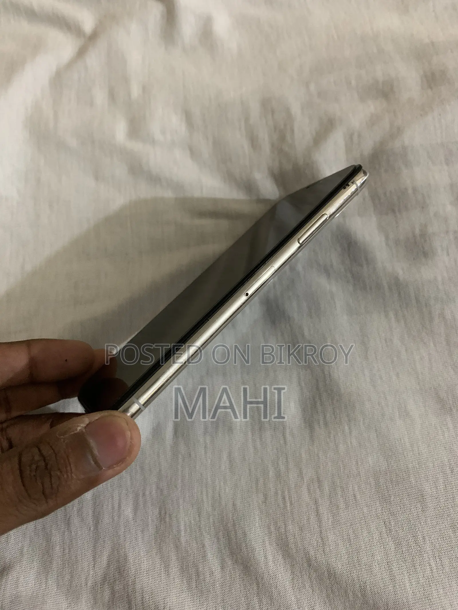 Apple iPhone X 64 GB White