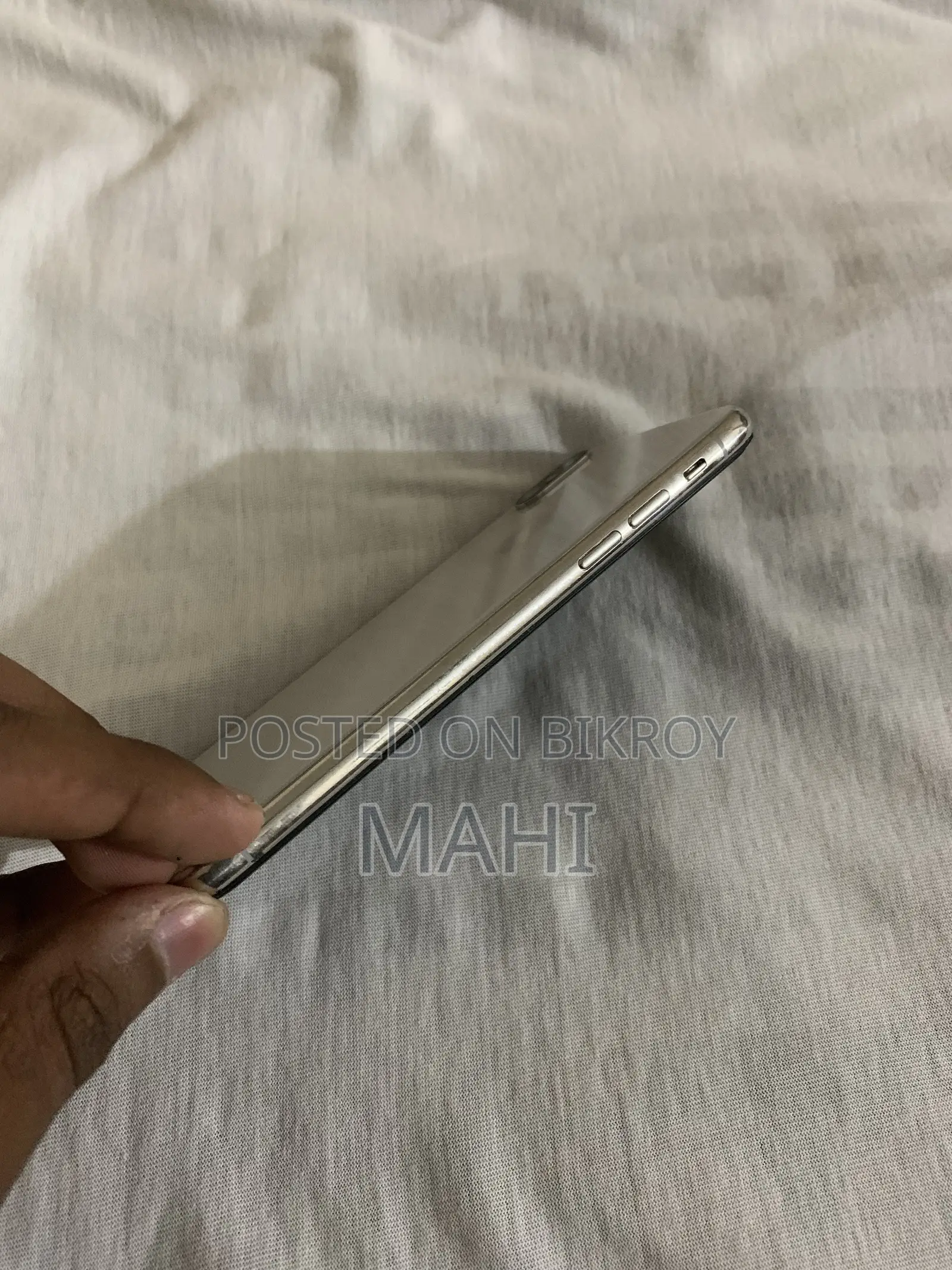 Apple iPhone X 64 GB White