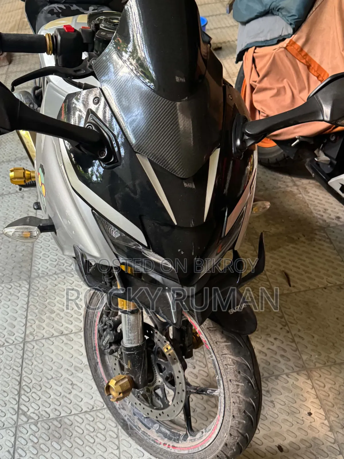 Suzuki Gixxer SF FI 2021 Silver