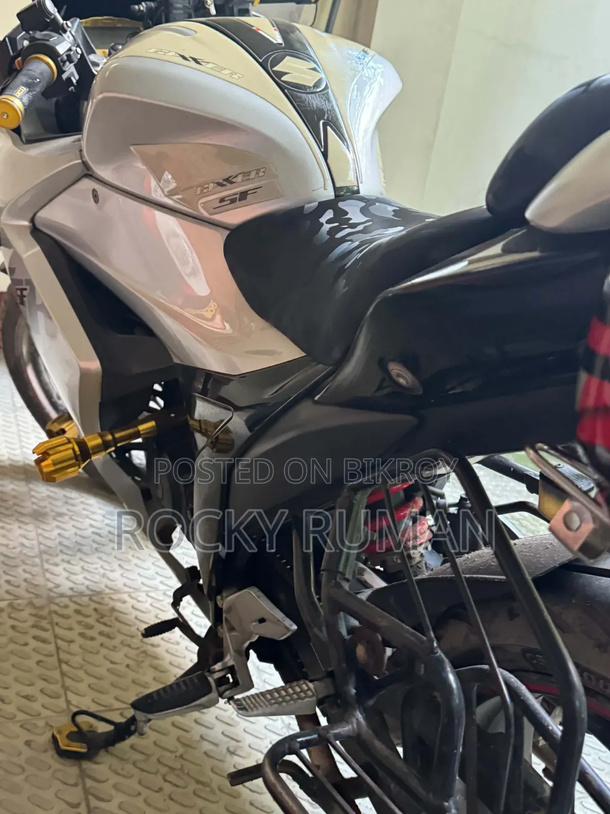 Suzuki Gixxer SF FI 2021 Silver