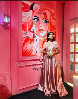 সিল্ক পার্টি গাউন বডি :৩৪ কোমর :২৮ হাতার লম্বা :৯ জামার লম্বা :৫২