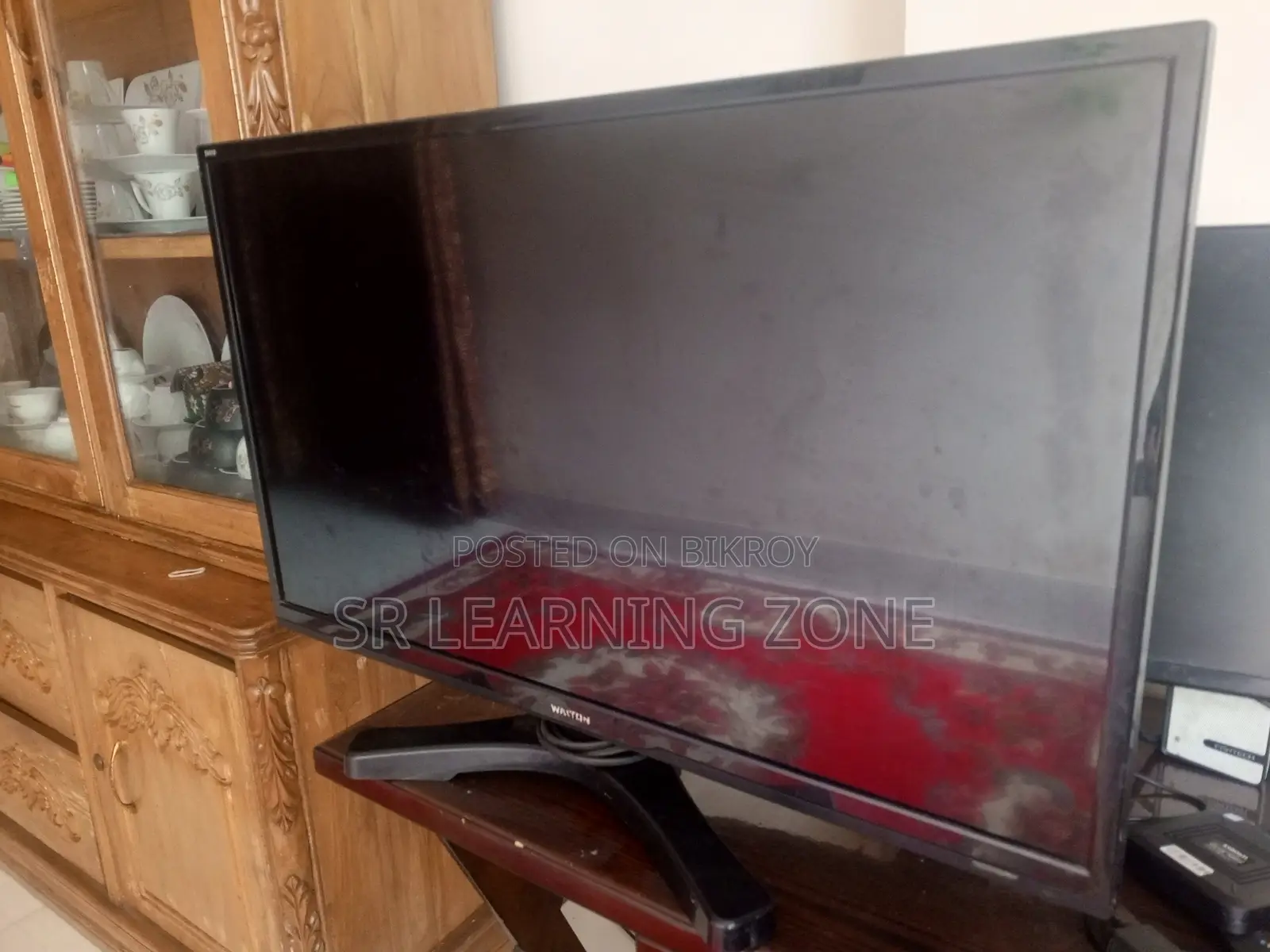 Walton Smart TV
