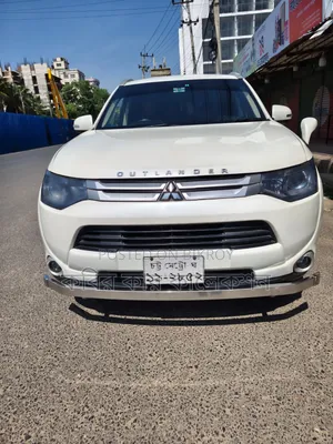 Mitsubishi Outlander 2014 Pearl