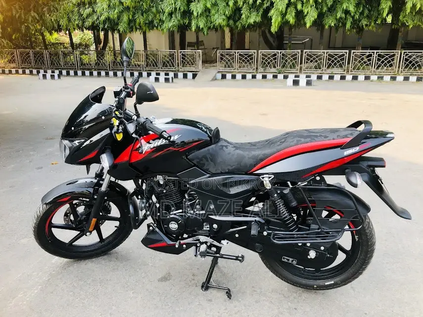 Bajaj Pulsar 150 2026 Black