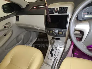 টয়োটা এক্সিও ২০১০ সিলভার
