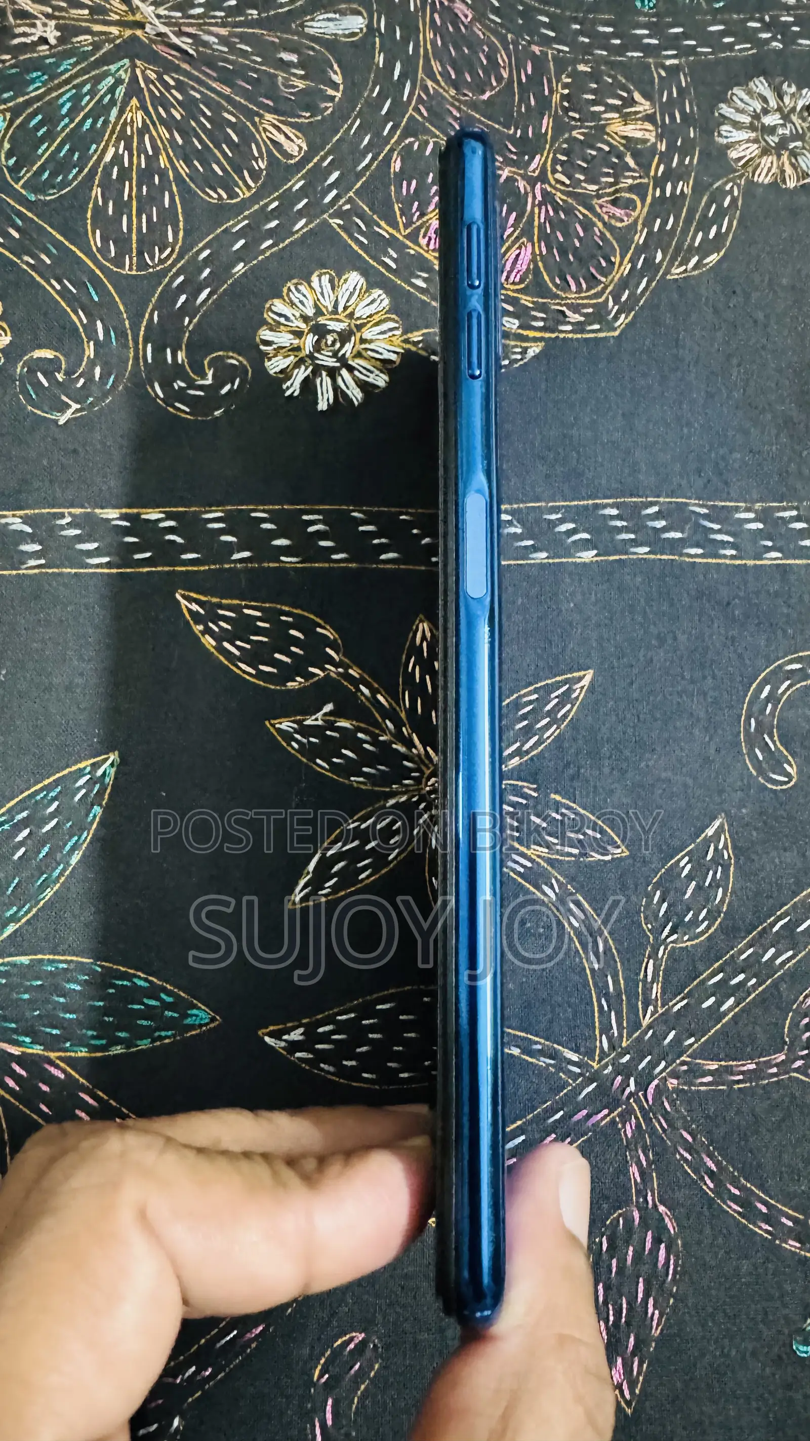 স্যামসাং গ্যালাক্সি এ৭ ৬৪ জিবি নীল