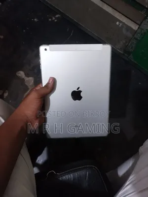 Apple iPad Air 32 GB Gray