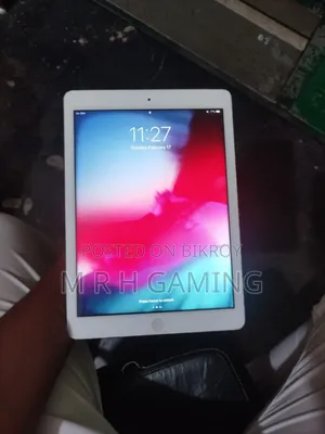 Apple iPad Air 32 GB Gray