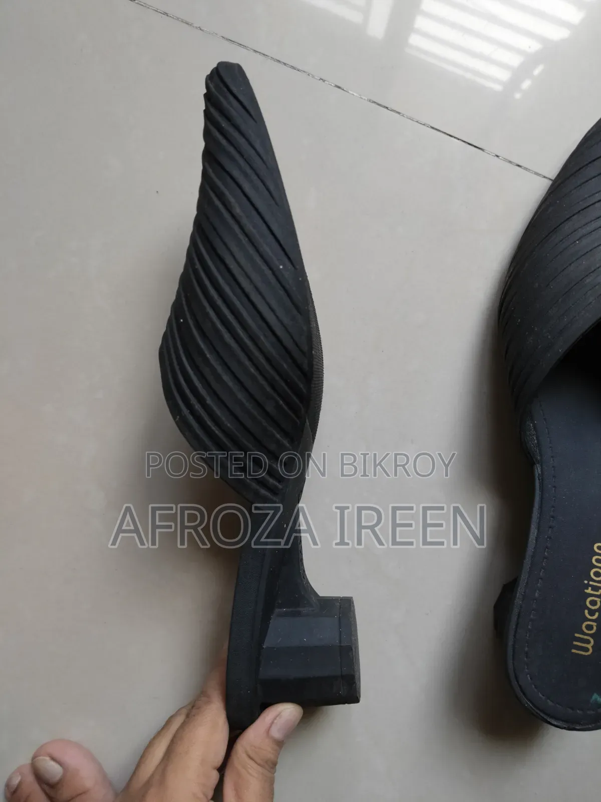 Shoe For Sell