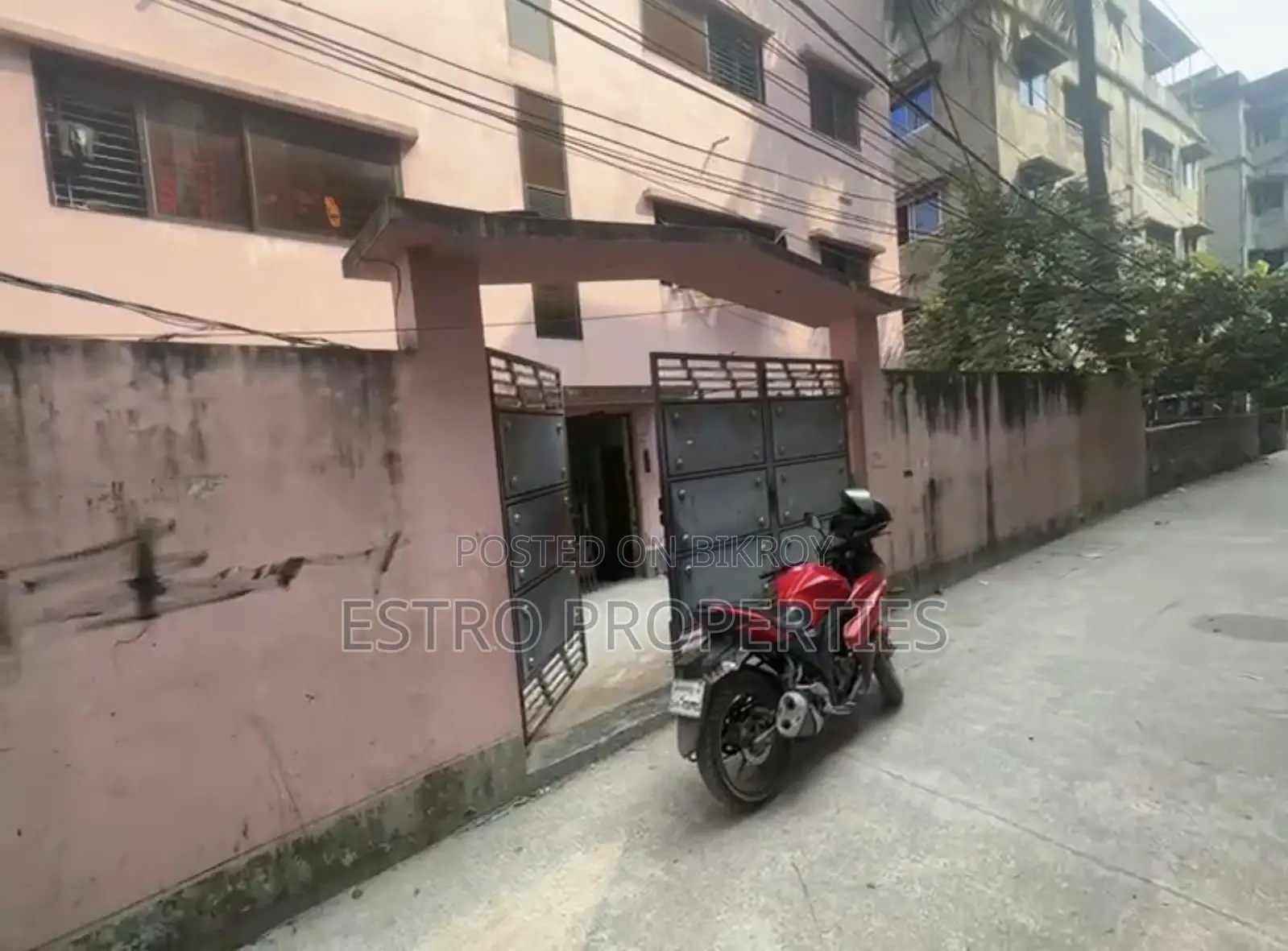 ৩ বেডরুমের বাড়ি নিউ মার্কেট খুলনা, খুলনা সদর-এ বিক্রয়ের জন্য