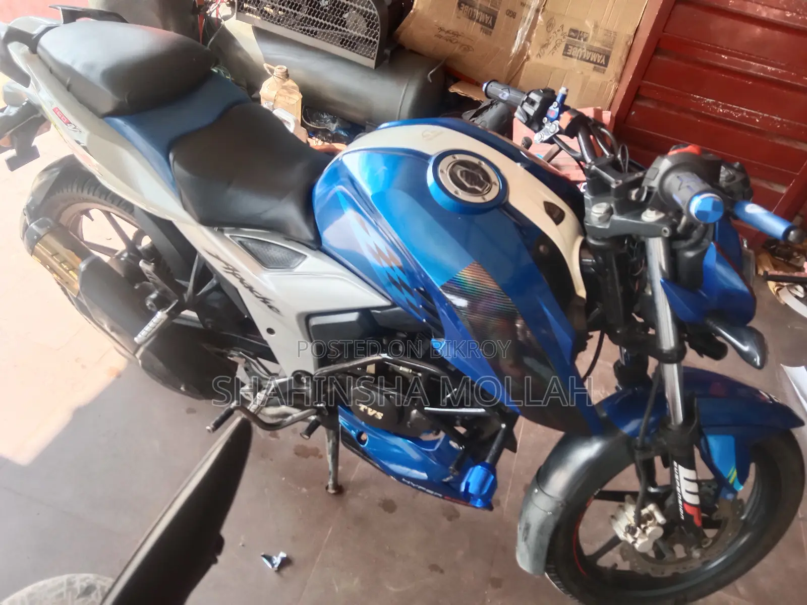 TVS Apache RTR 160 4V 2020 Blue