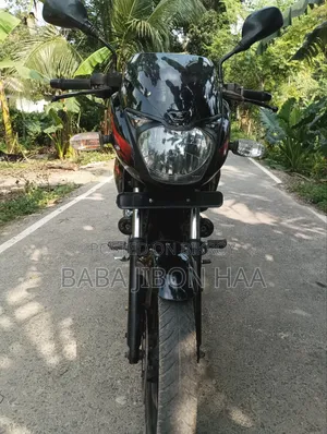 বাজাজ পালসার ১৫০ ২০২৩ ব্ল্যাক