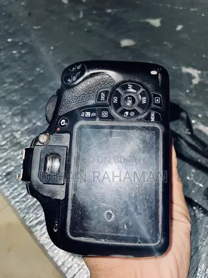 ডিএসএলআর ক্যামেরা