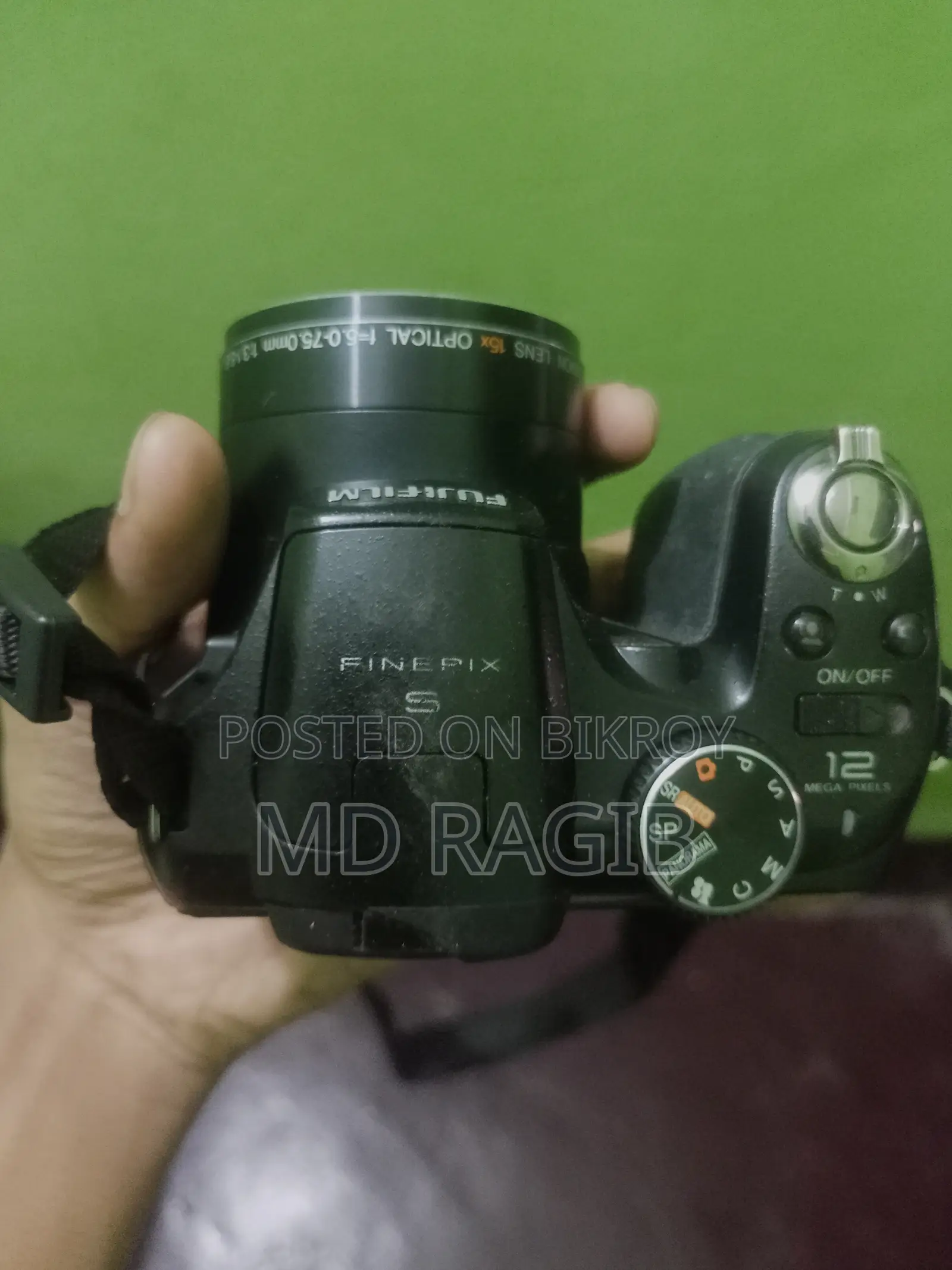 Fujifilm S1600 Camera