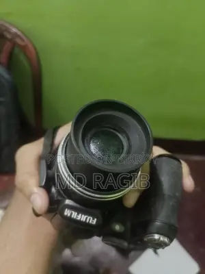 Fujifilm S1600 Camera