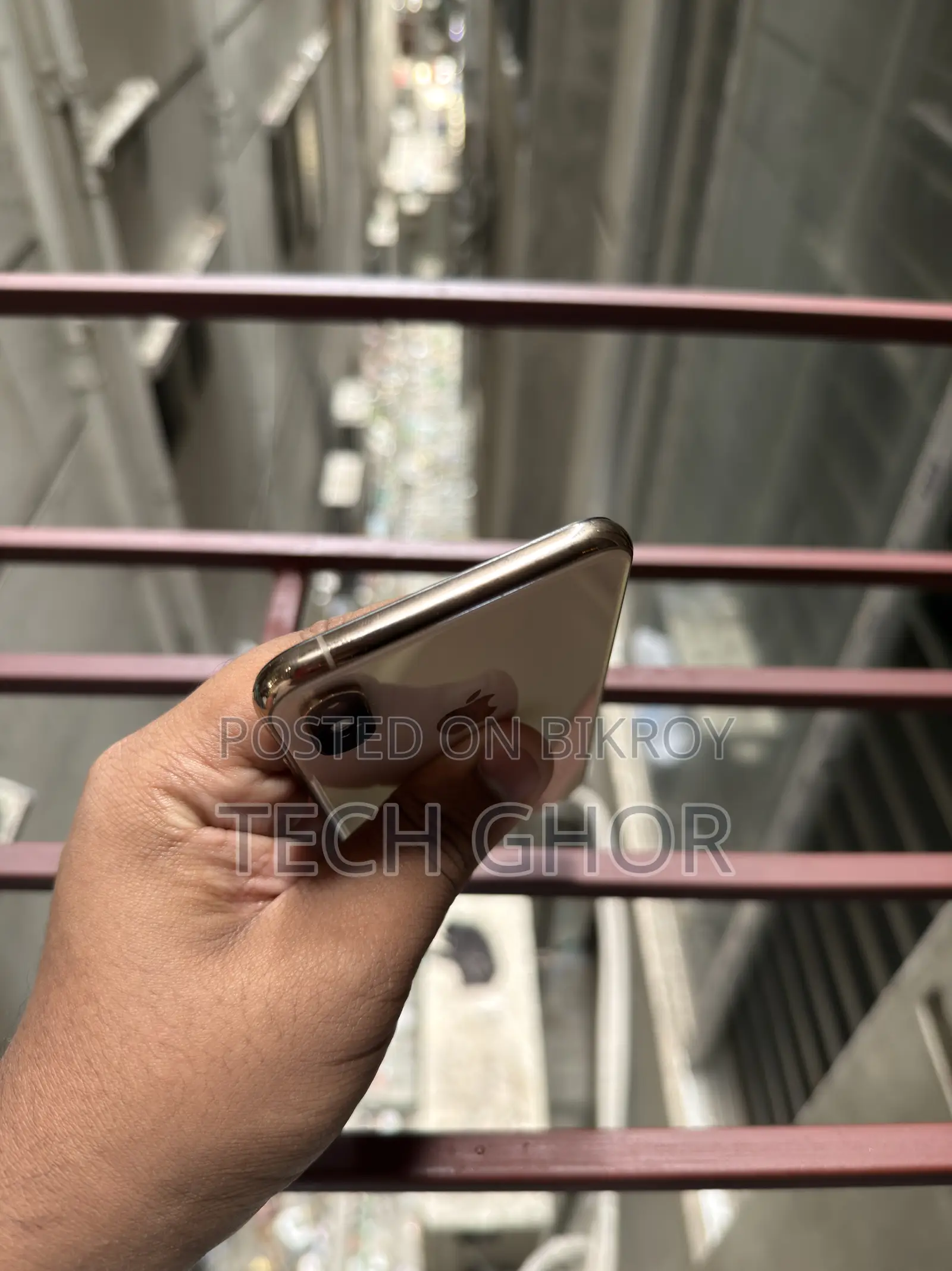 Apple iPhone XS 64 GB Gold