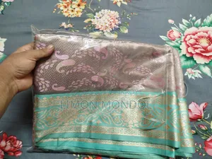 জামদানী শাড়ি