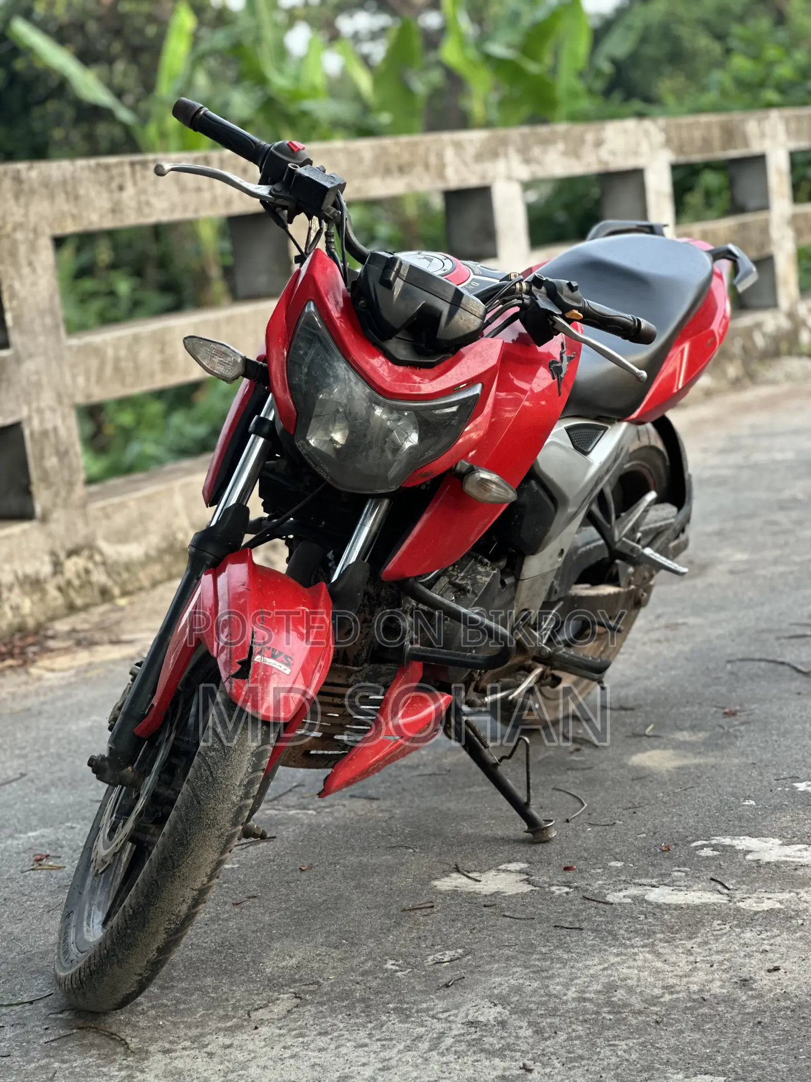 TVS Apache 160 4V 2020 Red