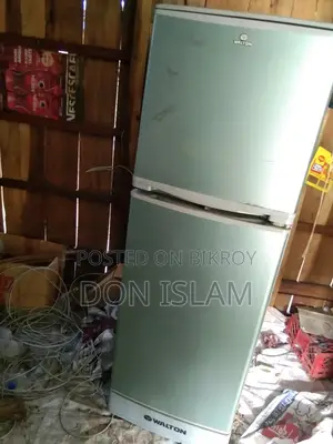 Walton fridge used in shop for sale