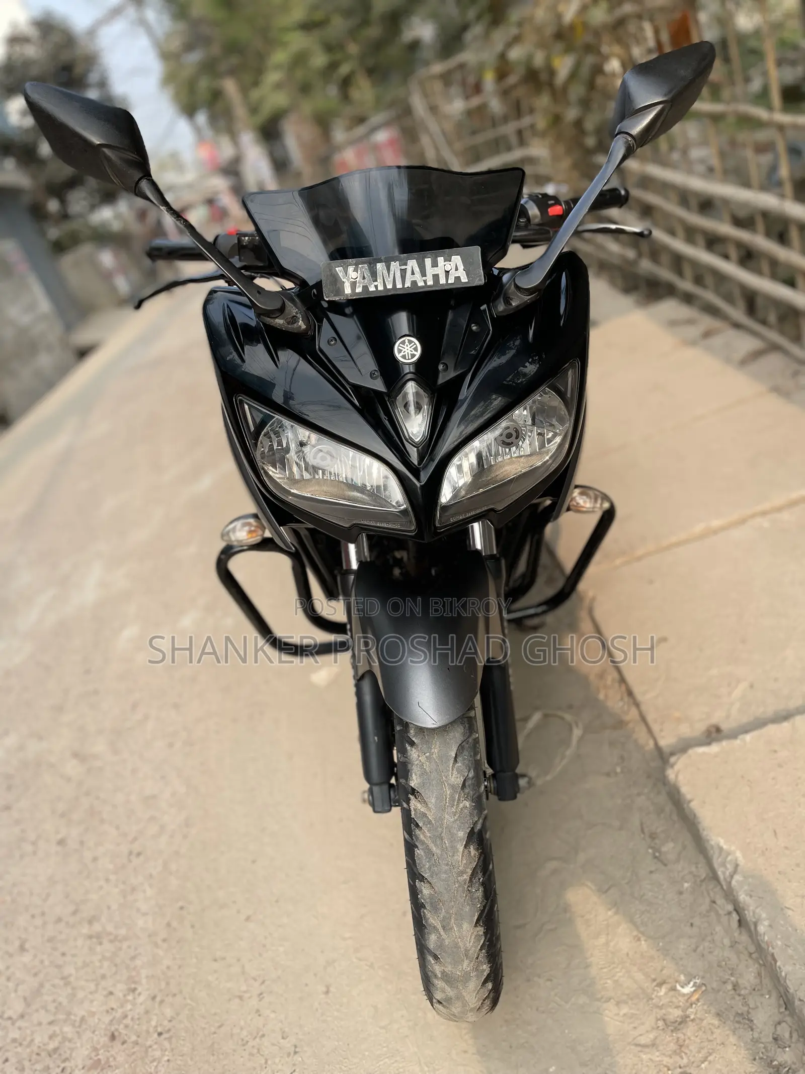 Yamaha 2016 Black