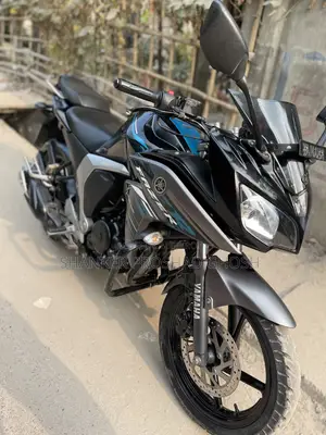 Yamaha 2016 Black