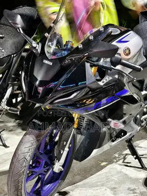 Yamaha R1 2024 Silver