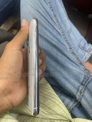 Apple iPhone X 64 GB White