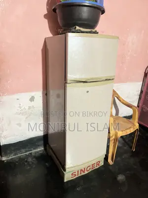 Singer Old Fridge