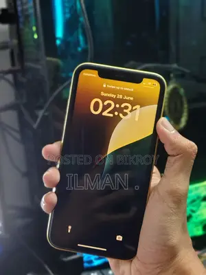 Apple iPhone 11 64 GB Yellow
