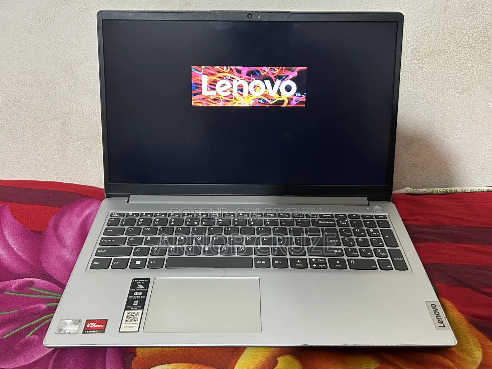 Laptop Lenovo IdeaPad 1 8GB AMD Ryzen 5 SSD 256GB