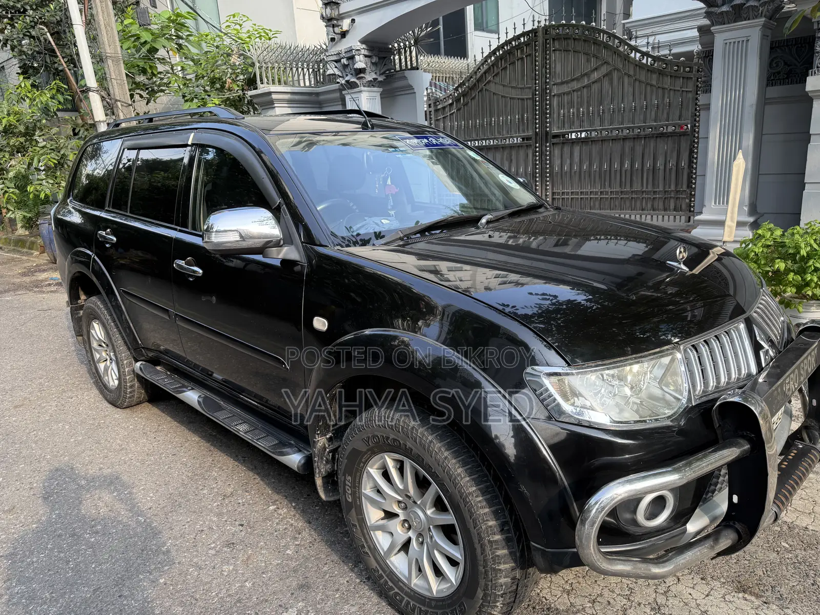 Mitsubishi Pajero 2010 Black