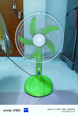 সোলার টেবিল ফ্যান