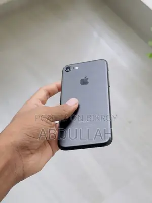 New Apple iPhone 7 32 GB Black