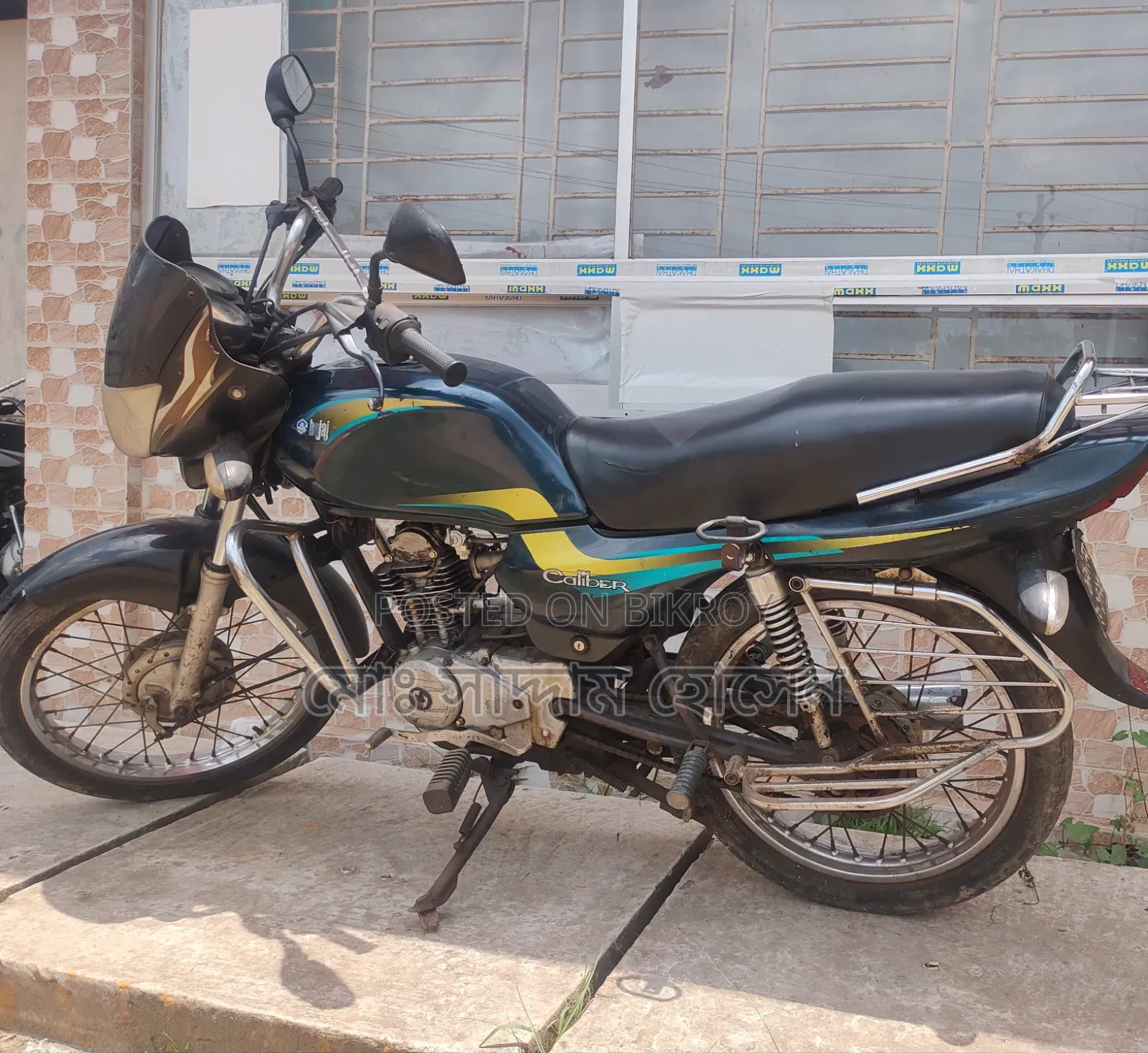 Bajaj 2011 Green