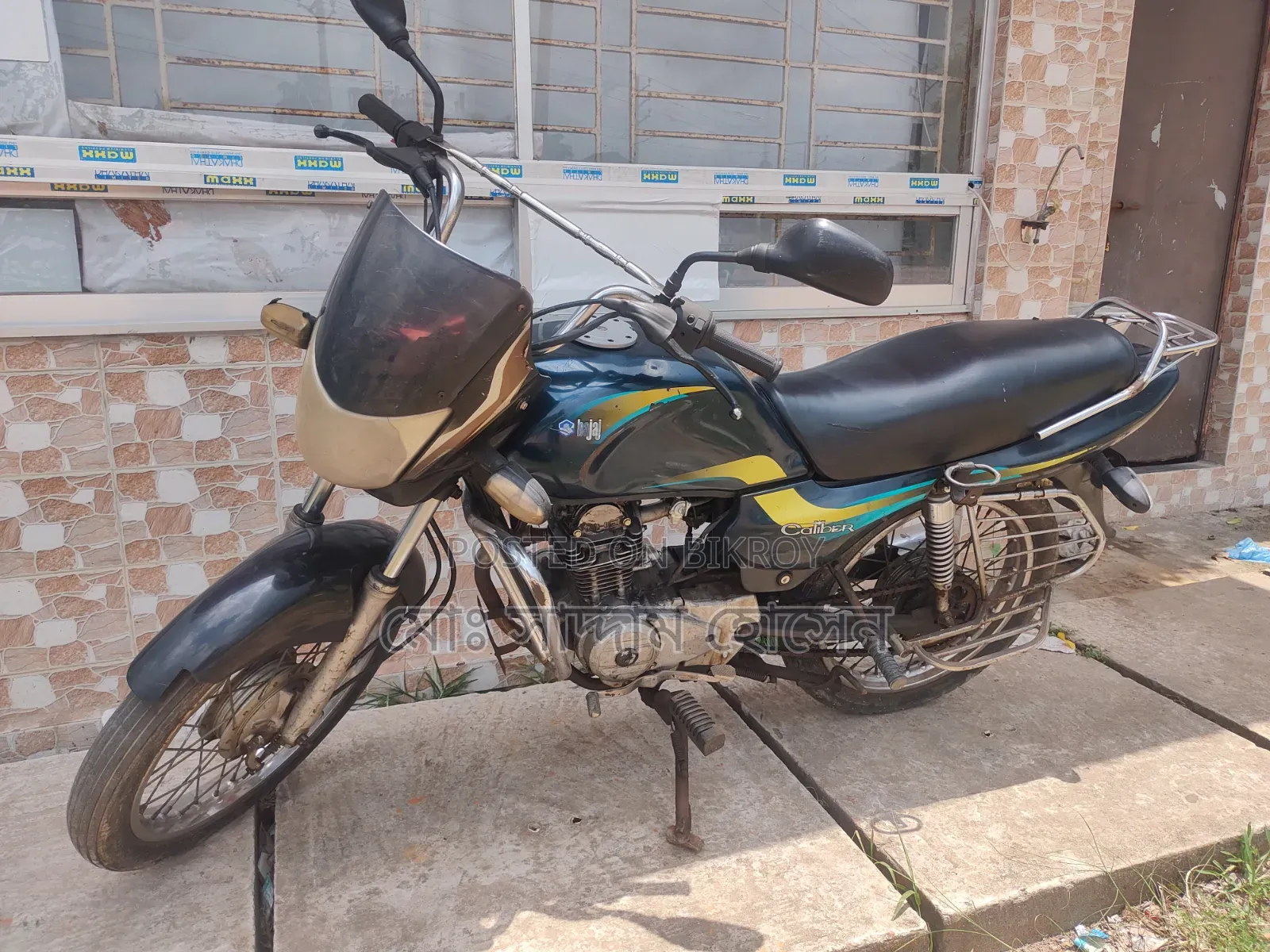 Bajaj 2011 Green