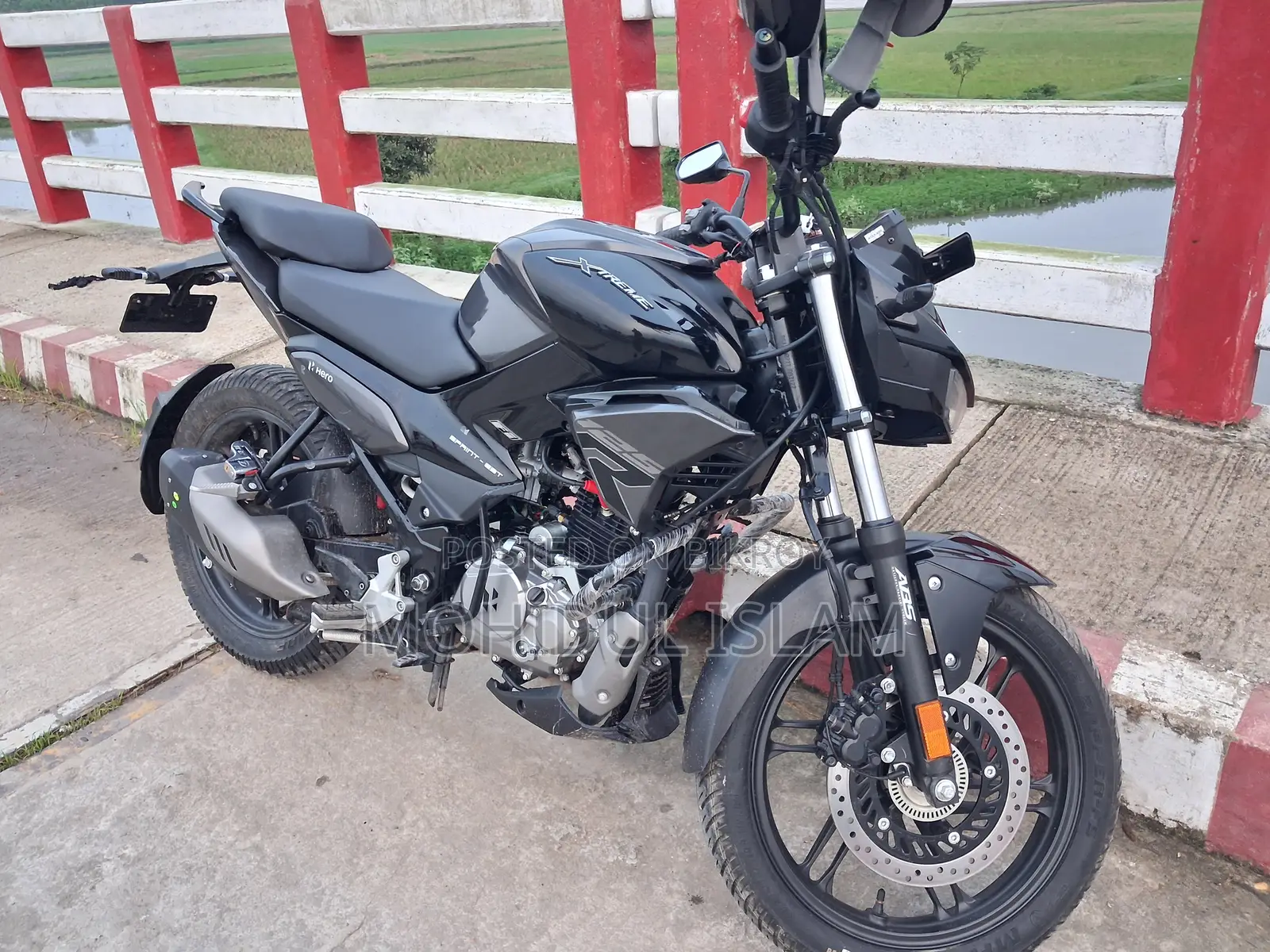New Hero Xtreme 125R 2026 Black