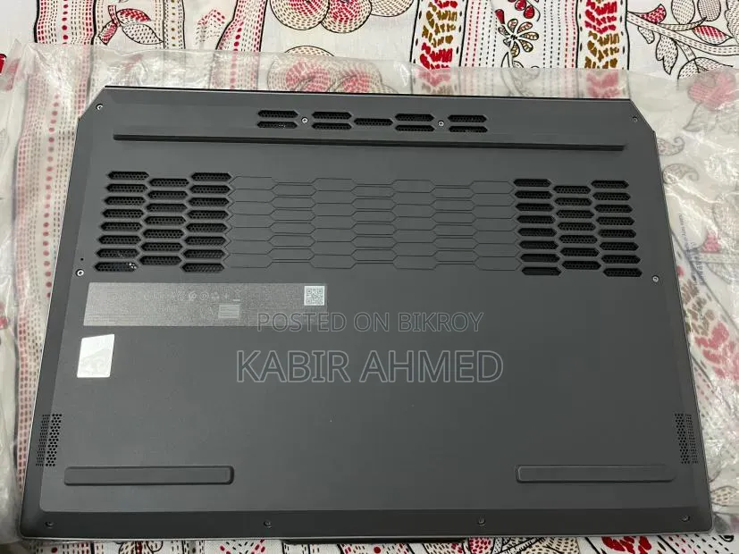 New Laptop Lenovo LOQ 15IRH8 6GB Intel Core i5 SSD 512GB