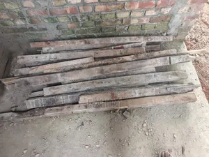 সেন্টারিং এর কাঠ বাঁশ বিক্রয়।