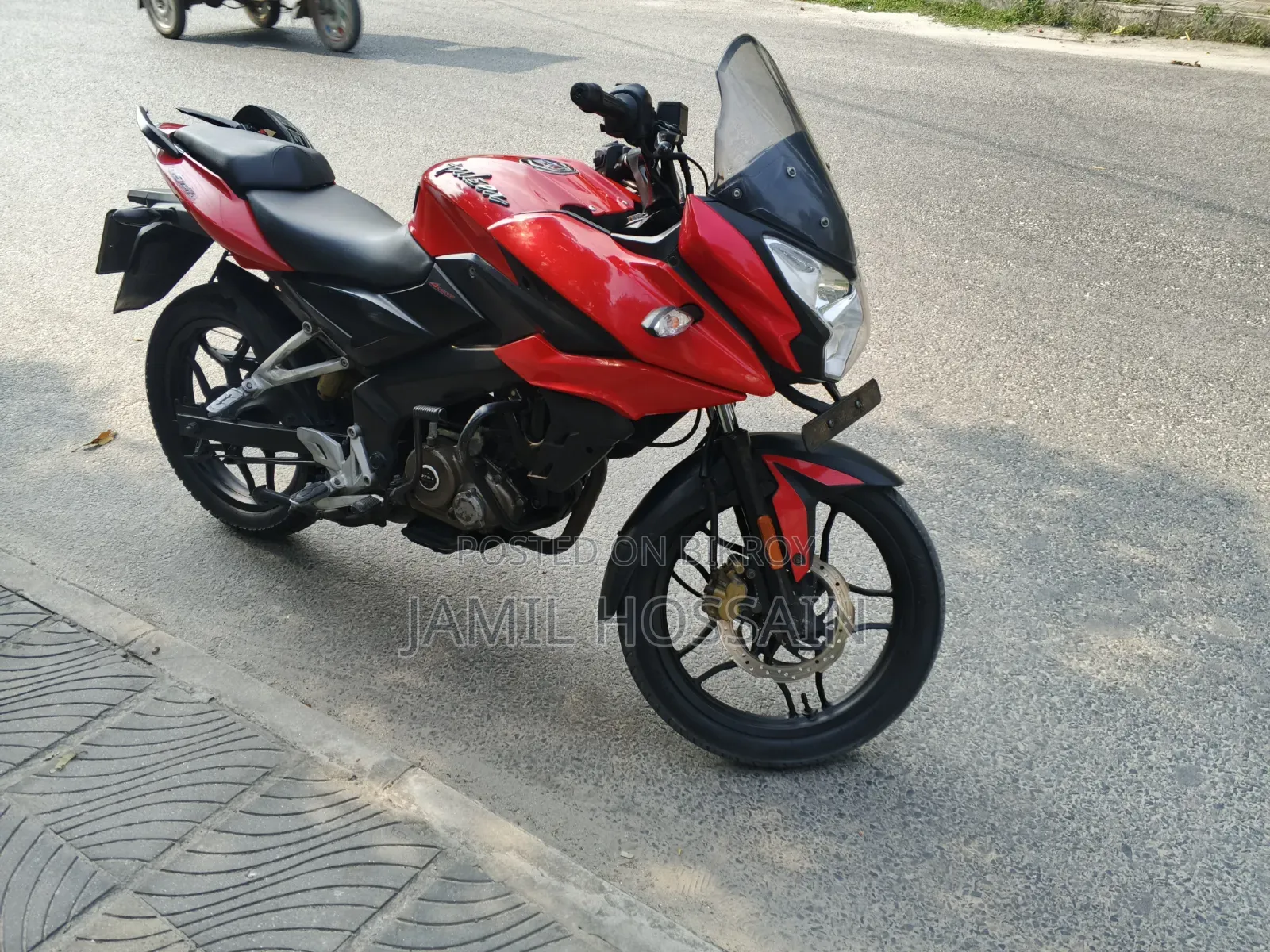 Bajaj Pulsar 150 2018 Red
