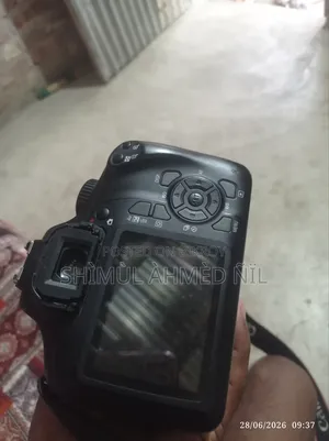 DSLR Camera