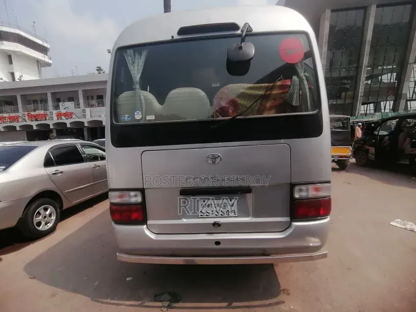 Toyota Coaster 2012 Silver