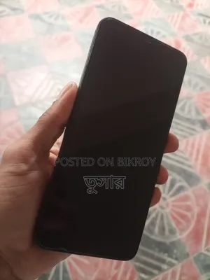 Vivo Y04 128 GB