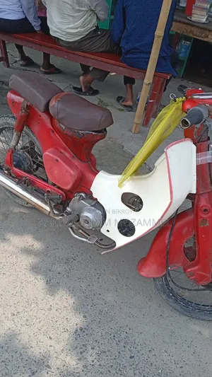 Honda CB 1980 Red