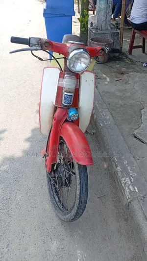 Honda CB 1980 Red