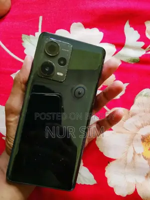 রিয়েলমি ১২ প্রো+ ২৫৬ জিবি কালো