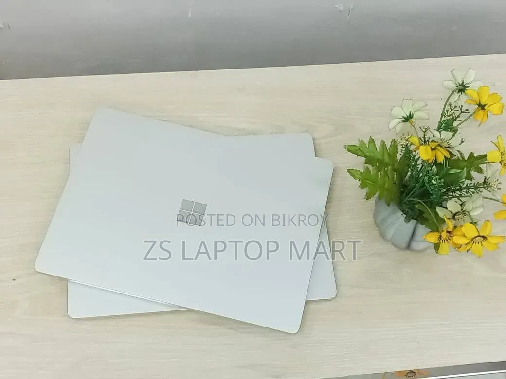 Laptop Microsoft Surface Go 8GB Intel Core I5 SSD 256GB