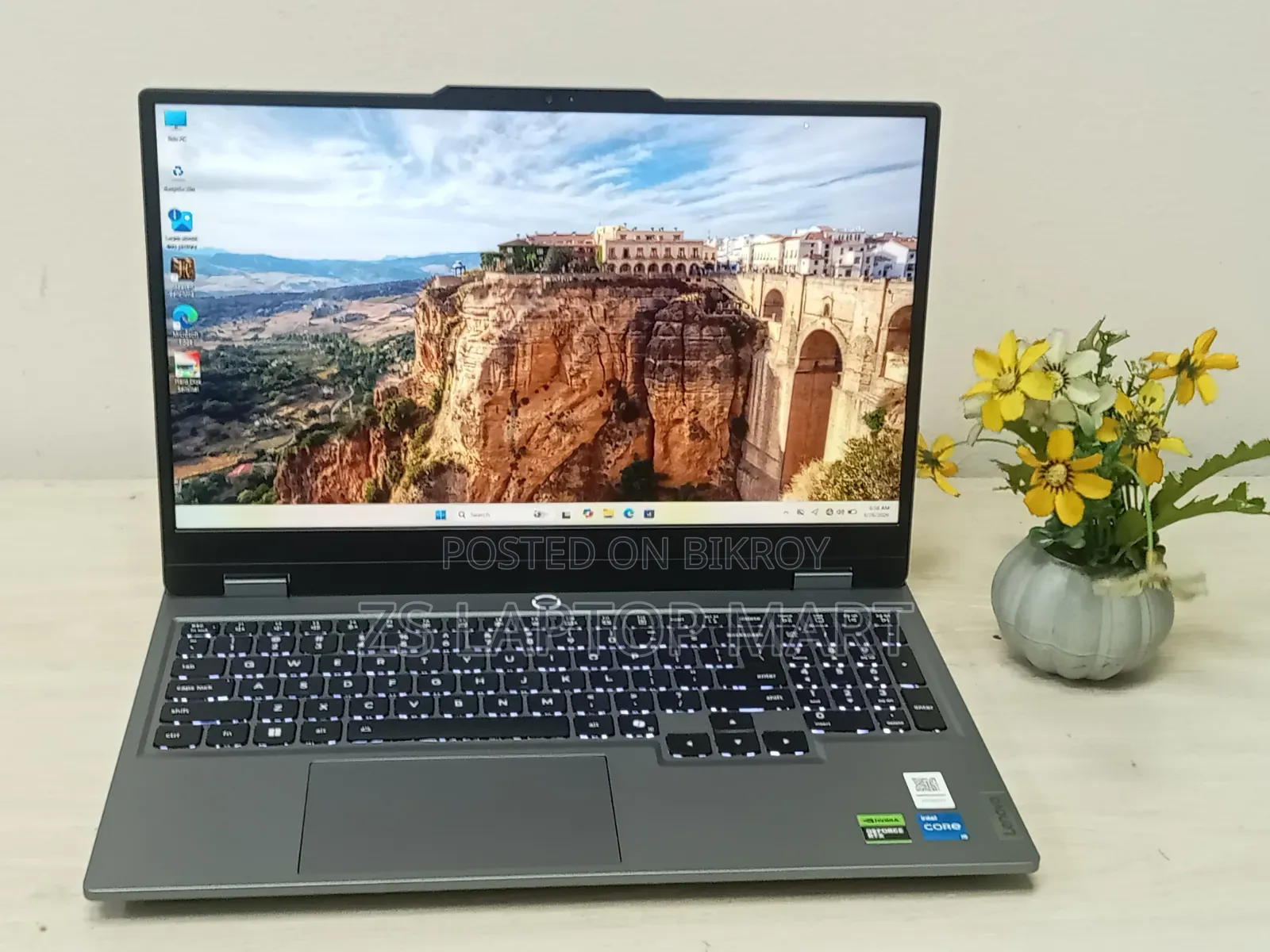 ল্যাপটপ Lenovo LOQ 15IRH8 16GB Intel Core I7 SSD 512GB