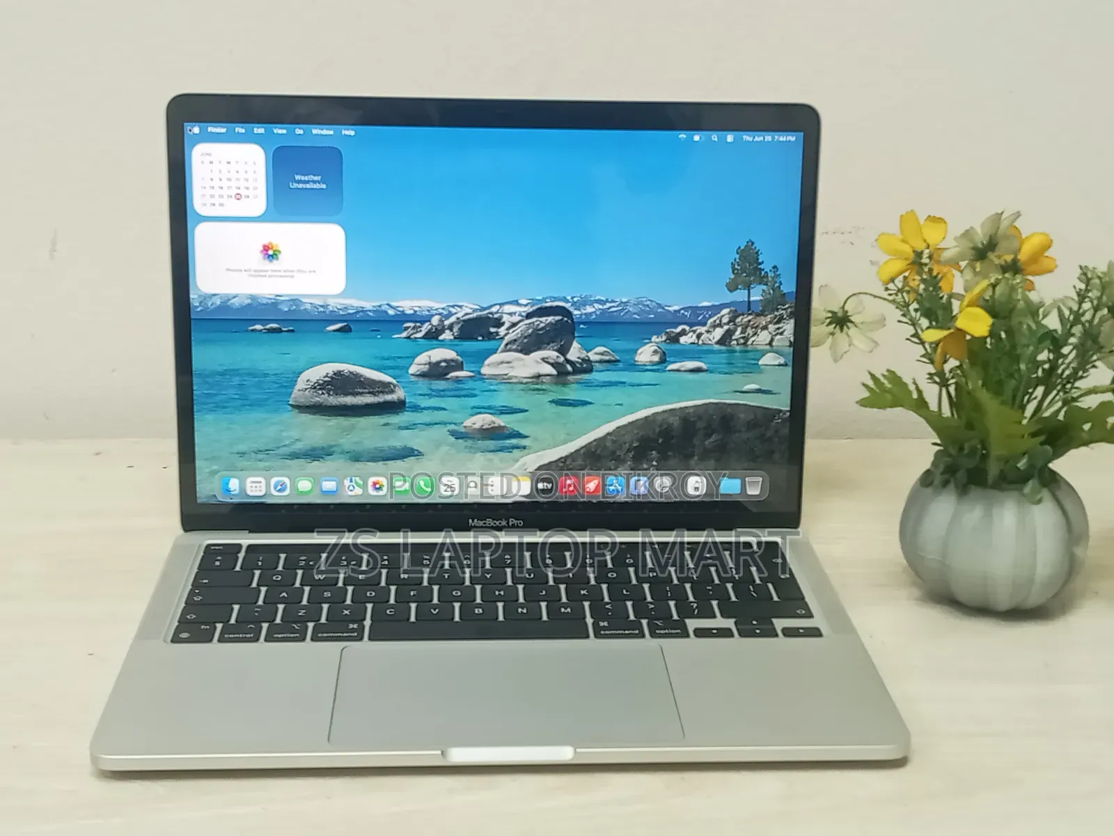 Laptop Apple MacBook Pro 2022 M2 8GB Intel Core I5 SSD 256GB