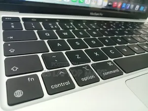 Laptop Apple MacBook Pro 2022 M2 8GB Intel Core I5 SSD 256GB