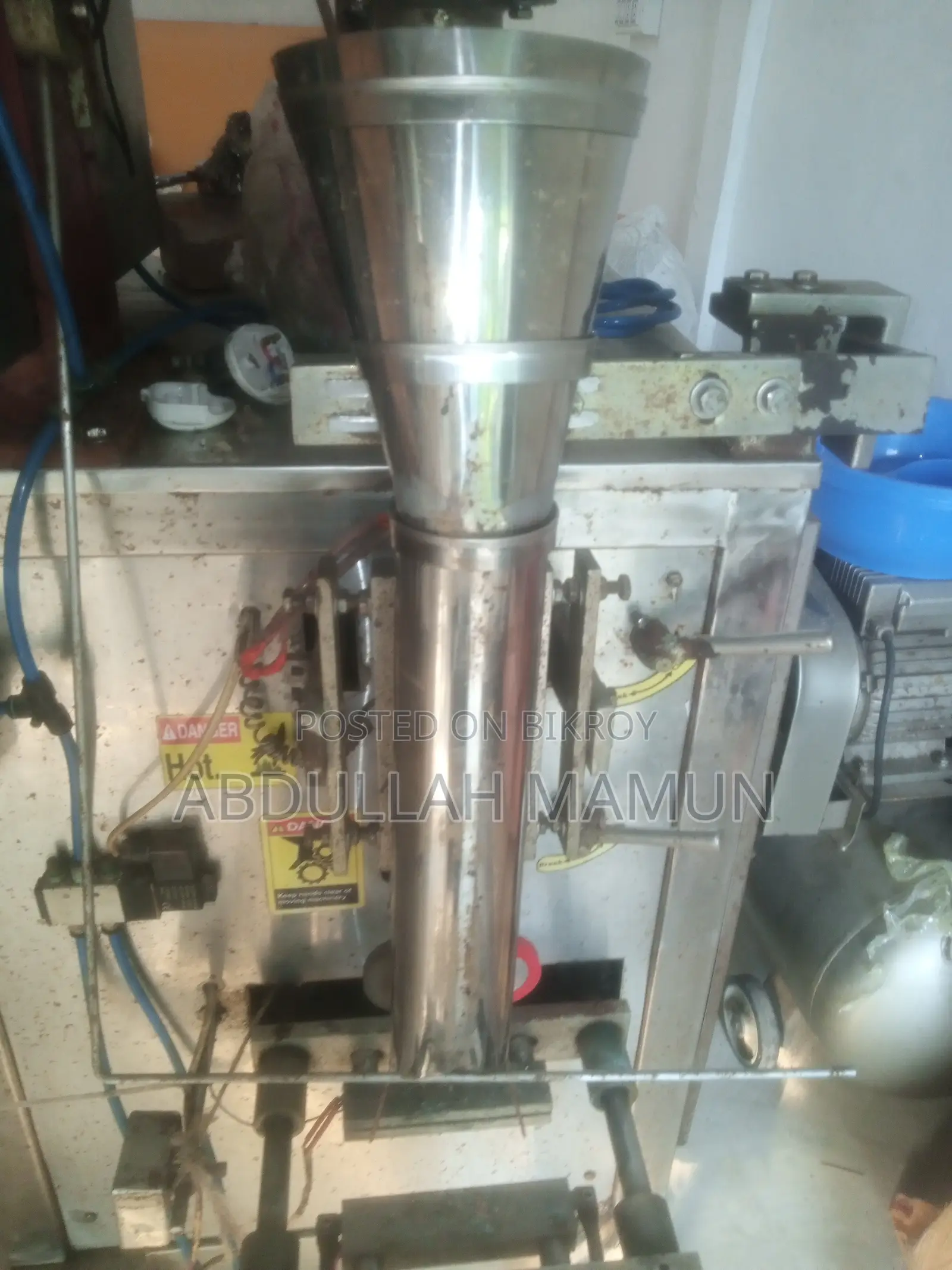 Detergent, Chips, and Shampoo Packet Machine